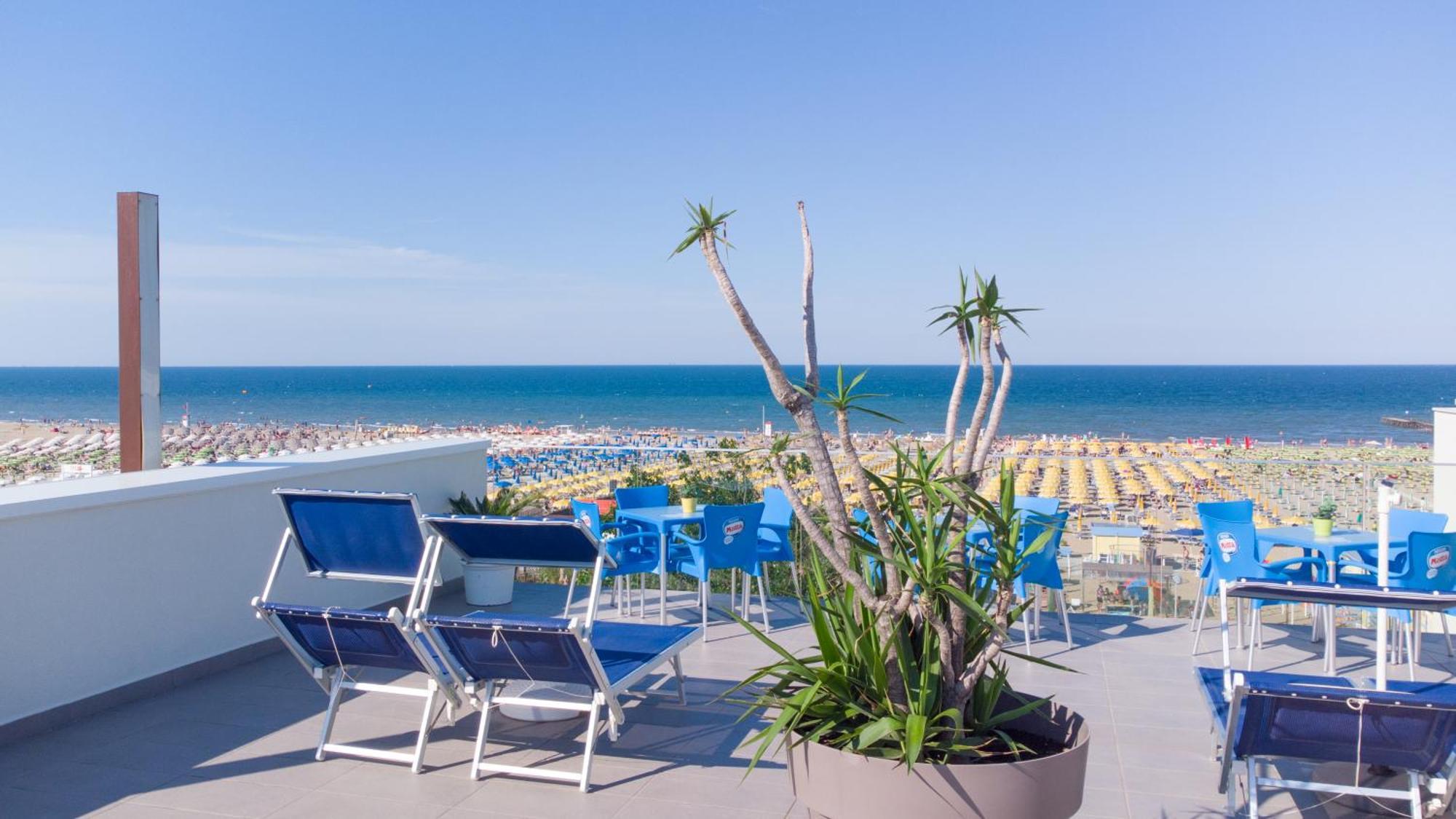 Hotel Nuova Medusa Rimini Eksteriør billede