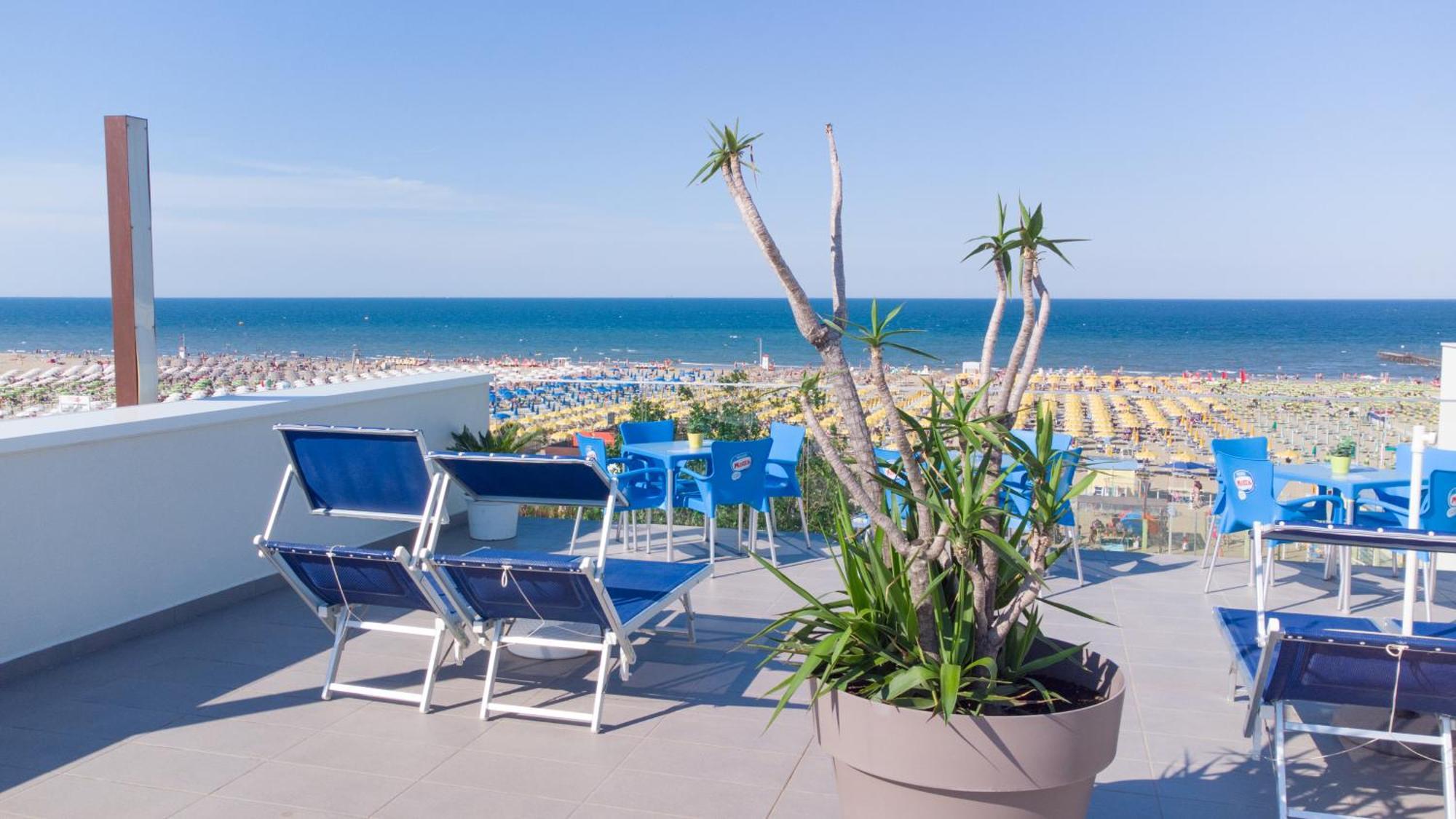 Hotel Nuova Medusa Rimini Eksteriør billede